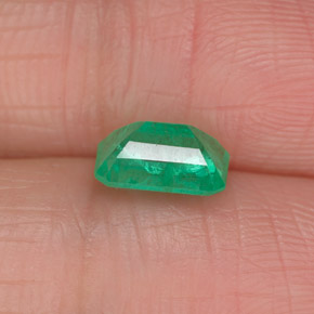 Esmeralda verde natural de 0,89 ct, corte esmeralda, I1