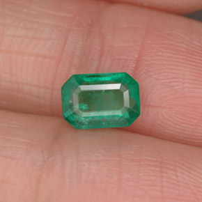 Esmeralda verde natural de 0,86 ct, corte esmeralda, I1