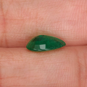Esmeralda verde natural de 0,98 ct, en forma de pera, VS-SI