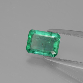 Esmeralda verde natural de 0,83 ct, corte esmeralda, I1