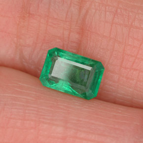 Esmeralda verde natural de 0,54 ct, corte esmeralda, SI-I1