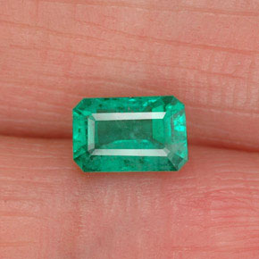 Esmeralda verde natural de 0,68 ct, corte esmeralda, SI-I1