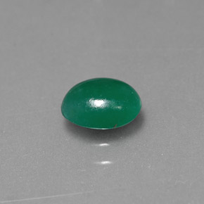 Esmeralda Verde natural de 0.69 ct, Corte Óvalo, Translúcido