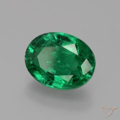Esmeralda Verde oscuro natural de 2.47 ct, Ovalada, SI