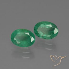 Gemas de Esmeralda Verde medio natural de 1.79 ct, Corte Óvalo, SI