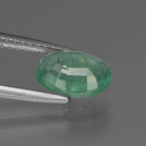Esmeralda Verde claro medio natural de 1.00 ct, Corte Óvalo, SI