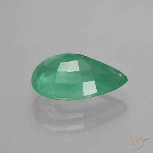 Esmeralda Verde medio natural de 3.04 ct, En forma de pera, SI