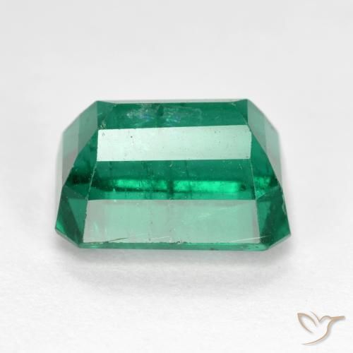 Esmeralda Verde medio natural de 4.85 ct, Corte Octágono / Esmeralda, VS-SI