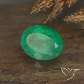 Esmeralda Verde cálido natural de 0.88 ct, Ovalada, VS-SI