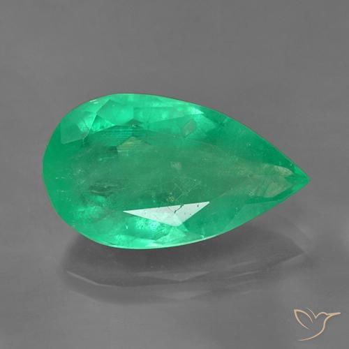 Esmeralda Verde claro natural de 7.46 ct, En forma de pera, SI