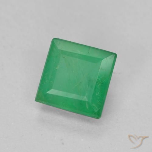 Esmeralda Verde cálido natural de 0.53 ct, Cuadrado, SI-I1