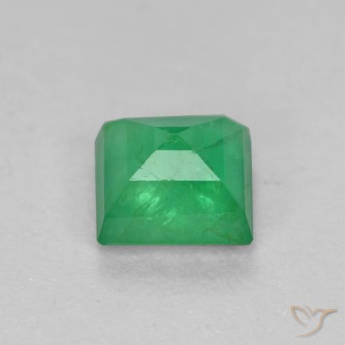 Esmeralda Verde cálido natural de 0.53 ct, Cuadrado, SI-I1