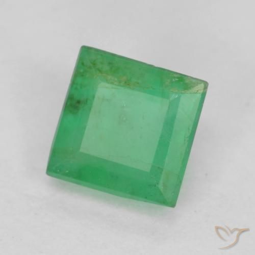 Esmeralda Verde amarillento natural de 0.38 ct, Cuadrado, VS-SI