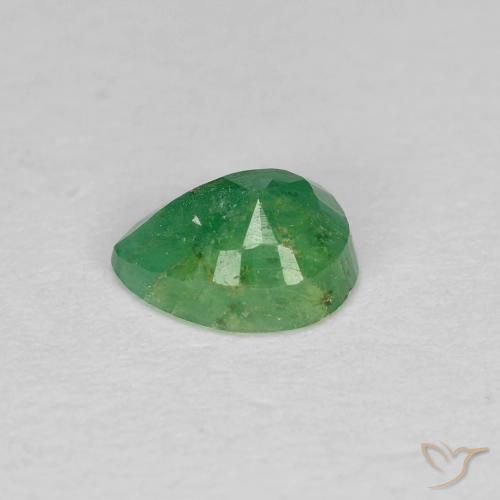 Esmeralda Verde medio natural de 0.43 ct, En forma de pera, SI-I1