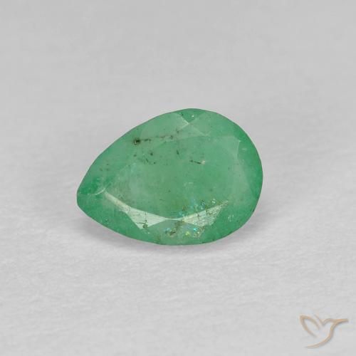 Esmeralda Verde pistacho natural de 0.51 ct, En forma de pera, SI-I1