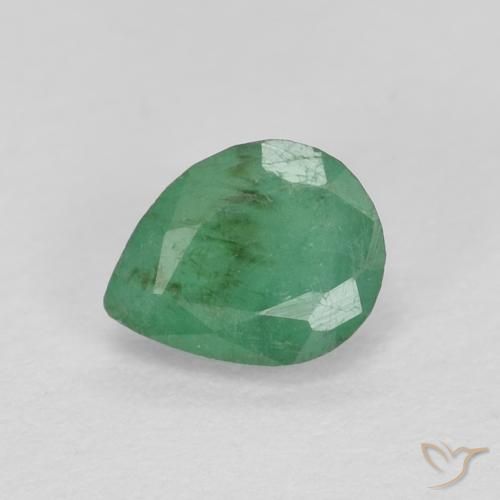 Esmeralda Verde medio natural de 0.37 ct, En forma de pera, VS-SI