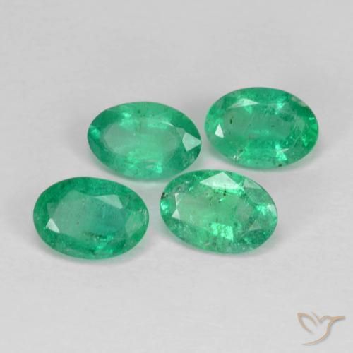Gemas de Esmeralda Verde medio natural de 1.73 ct, Ovalada, VS-SI