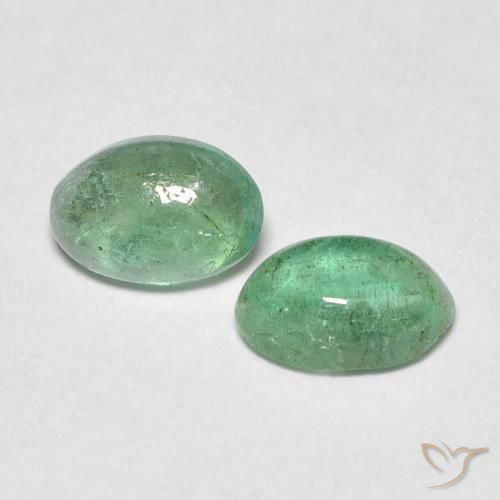 Gemas de Esmeralda Verde pino natural de 0.76 ct, Ovalada, Transparente