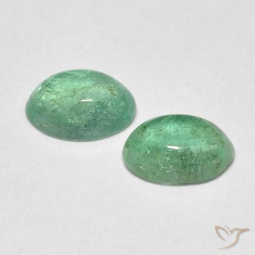 Gemas de Esmeralda Verde pino natural de 0.76 ct, Ovalada, Transparente