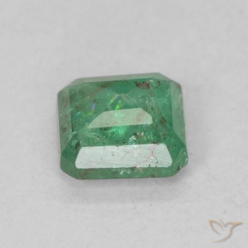 Esmeralda Verde frío natural de 0.52 ct, Corte Octágono / Esmeralda, SI