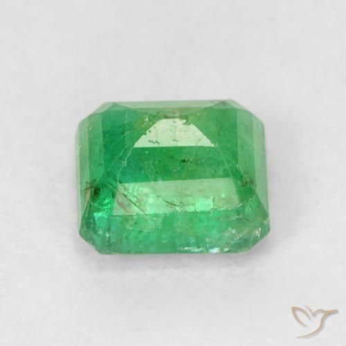 Esmeralda Verde medio natural de 0.72 ct, Corte Octágono / Esmeralda, SI-I1