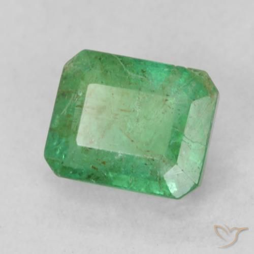Esmeralda Verde medio natural de 0.51 ct, Corte Octágono / Esmeralda, SI-I1