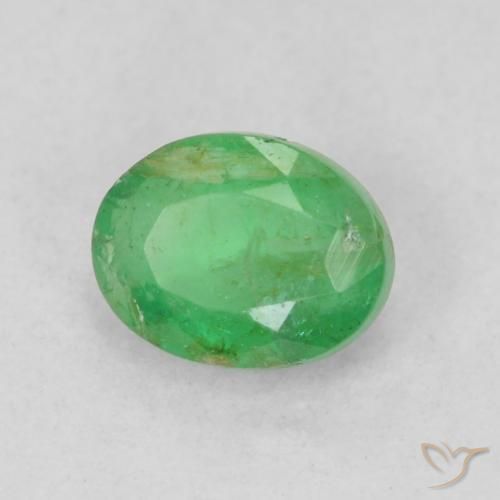 Esmeralda Verde amarillento natural de 0.35 ct, Ovalada, SI