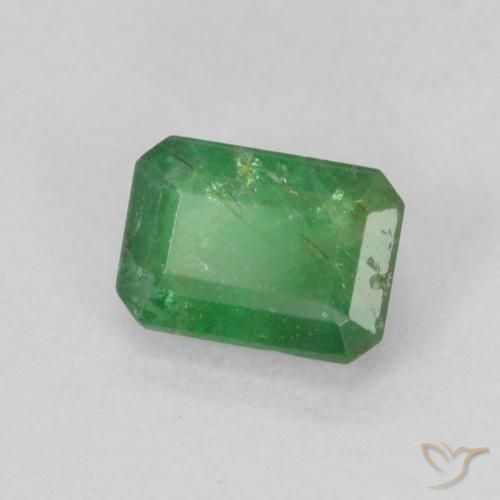 Esmeralda Verde medio natural de 0.69 ct, Corte Octágono / Esmeralda, SI