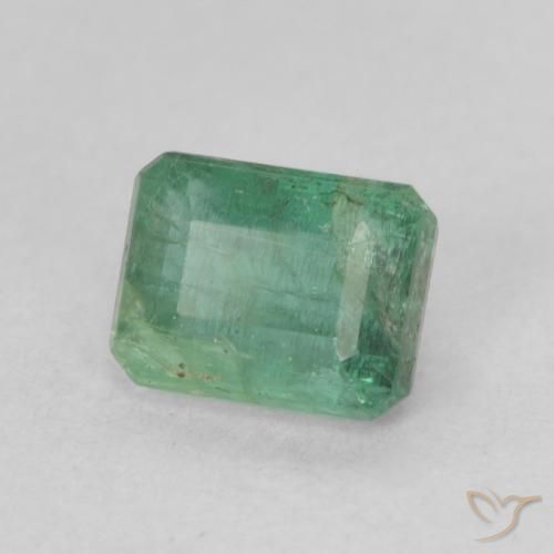 Esmeralda Verde claro medio natural de 0.86 ct, Corte Octágono / Esmeralda, SI-I1