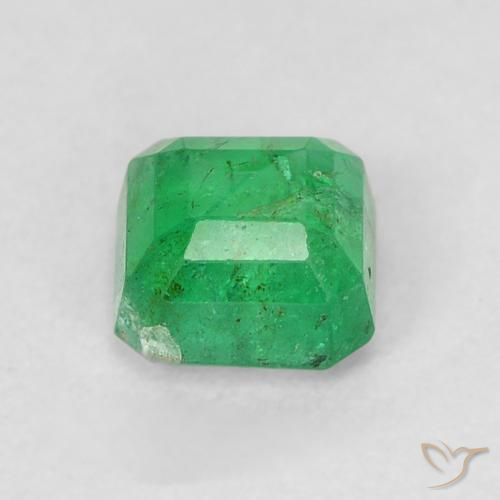 Esmeralda Verde medio natural de 0.46 ct, Corte Octágono / Esmeralda, SI