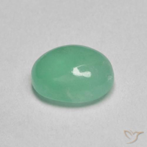Esmeralda Verde frío natural de 0.57 ct, Ovalada, Translúcido