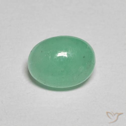 Esmeralda Verde helecho natural de 0.91 ct, Ovalada, Translúcido
