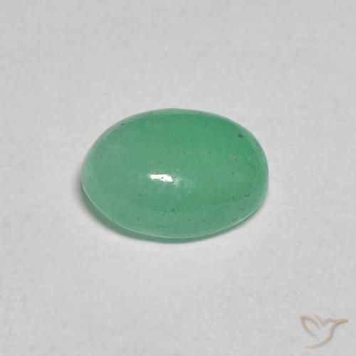 Esmeralda Verde helecho natural de 0.91 ct, Ovalada, Translúcido
