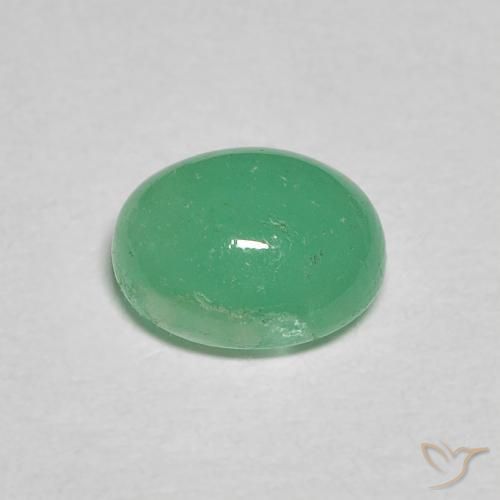 Esmeralda Verde medio natural de 1.04 ct, Ovalada, Translúcido