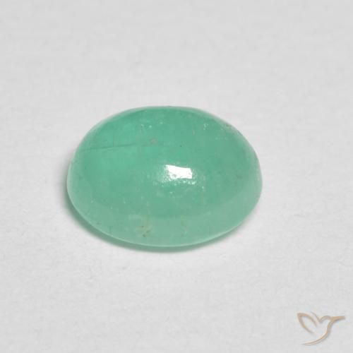 Esmeralda Verde pistacho natural de 0.61 ct, Ovalada, Translúcido