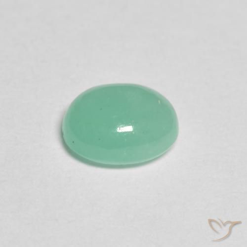 Esmeralda Verde claro natural de 0.69 ct, Ovalada, Translúcido
