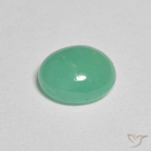 Esmeralda Verde claro natural de 0.95 ct, Ovalada, Translúcido