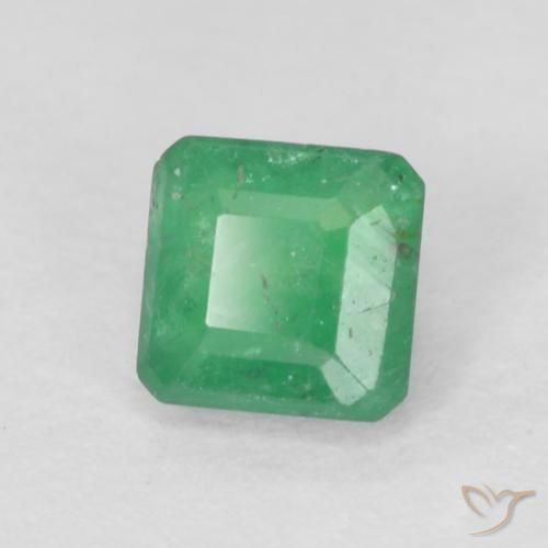 Esmeralda Verde medio natural de 0.27 ct, Corte Octágono / Esmeralda, SI