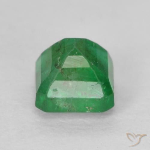 Esmeralda Verde medio natural de 0.52 ct, Corte Octágono / Esmeralda, SI