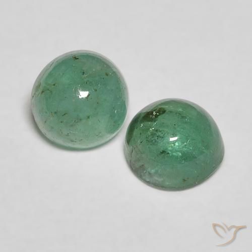 Gemas de Esmeralda Verde claro medio natural de 0.77 ct, Corte Redondo, Transparente
