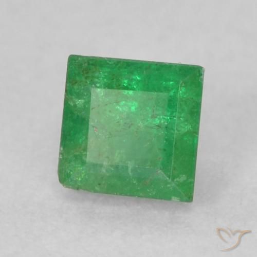 Esmeralda Verde medio natural de 0.23 ct, Cuadrado, I1