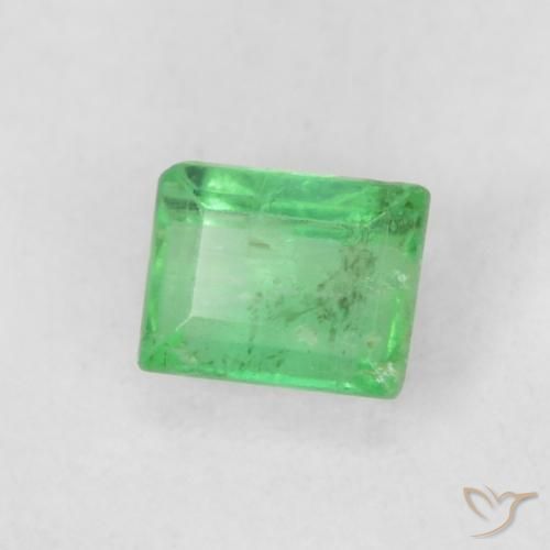 Esmeralda Verde amarillento pálido natural de 0.16 ct, Corte Baguette, VS