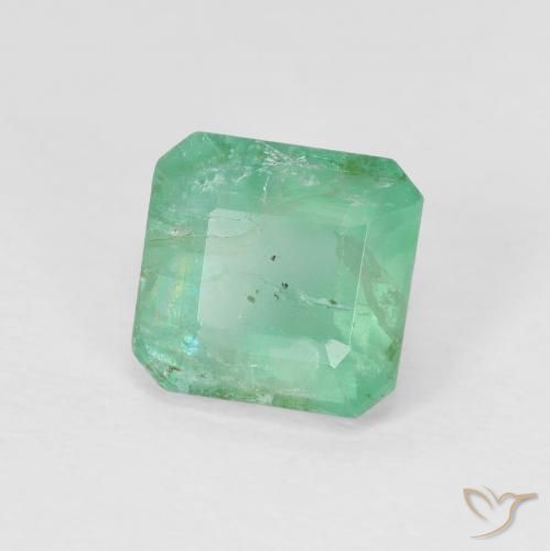 Esmeralda Verde claro natural de 1.33 ct, Corte Octágono / Esmeralda, SI
