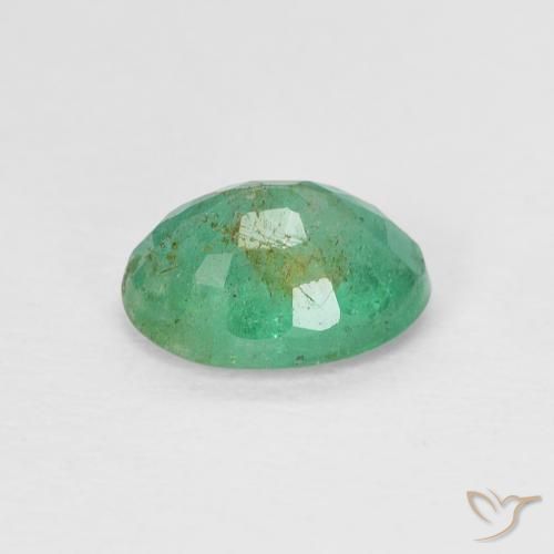Esmeralda Verde medio natural de 0.80 ct, Ovalada, VS-SI