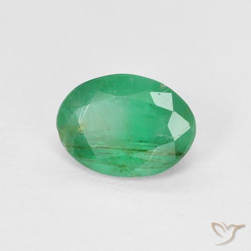 Esmeralda Verde jade natural de 0.77 ct, Ovalada, VS-SI