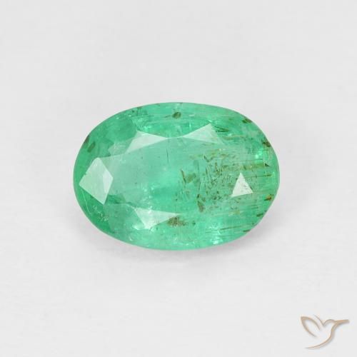 Esmeralda Verde medio natural de 0.76 ct, Ovalada, VS-SI