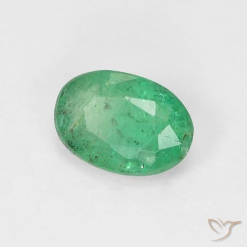 Esmeralda Verde claro natural de 0.79 ct, Ovalada, VS-SI
