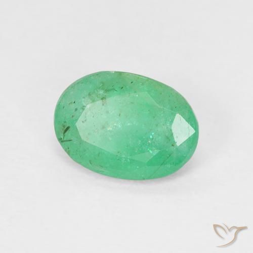 Esmeralda Verde medio natural de 0.76 ct, Ovalada, VS-SI