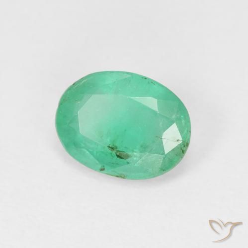 Esmeralda Verde medio natural de 1.28 ct, Ovalada, VS-SI