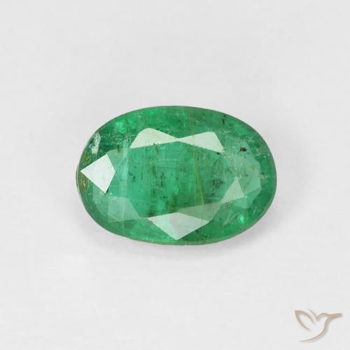 Esmeralda Verde claro medio natural de 0.75 ct, Ovalada, SI